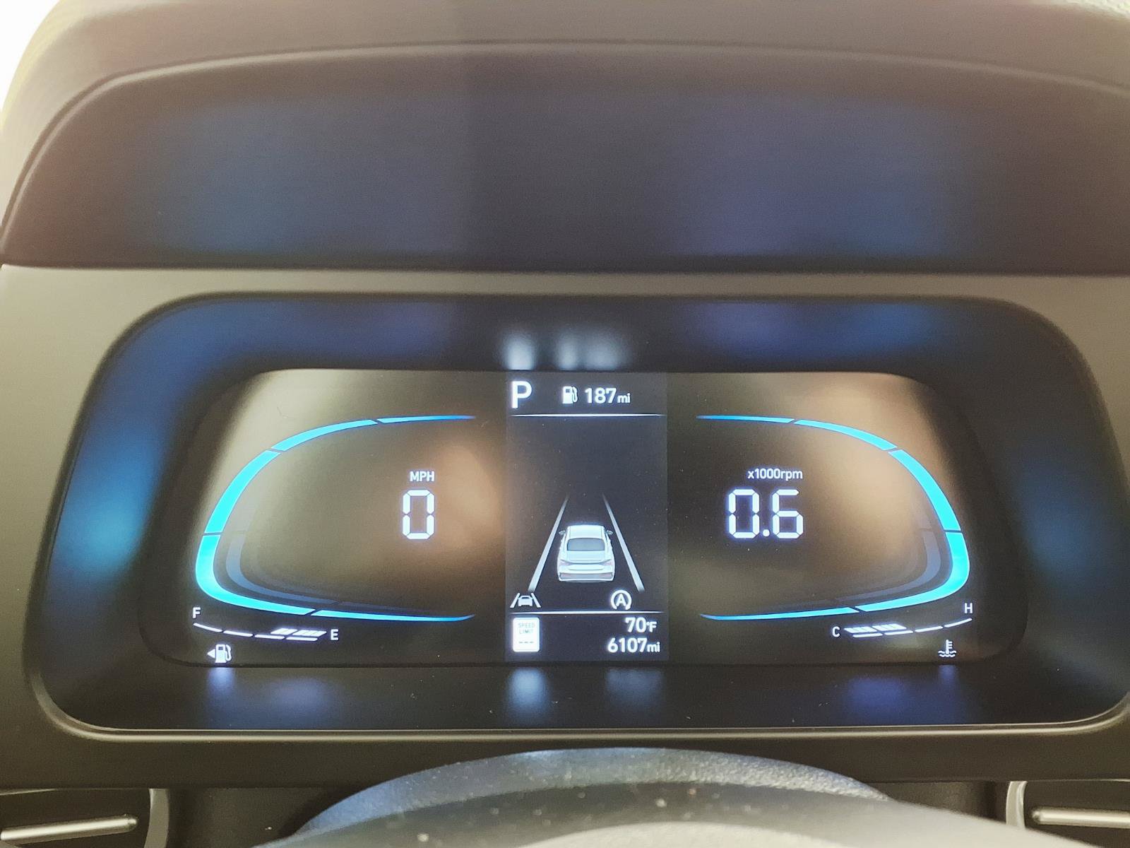 Certified 2026 Hyundai Elantra SE FWD image 25