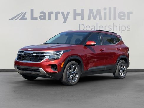 Used 2024 Kia Seltos S FWD image 2