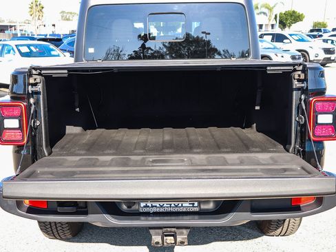 Used 2021 Jeep Gladiator Overland w/ Popular Equipment Package image 27