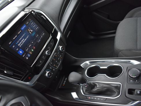 Used 2023 Chevrolet Traverse LT FWD image 25