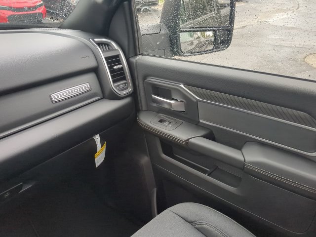 New 2027 RAM 3500 Big Horn AWD/4WD image 18