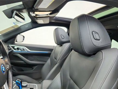 Used 2023 BMW i4 eDrive35 w/ Premium Package image 32