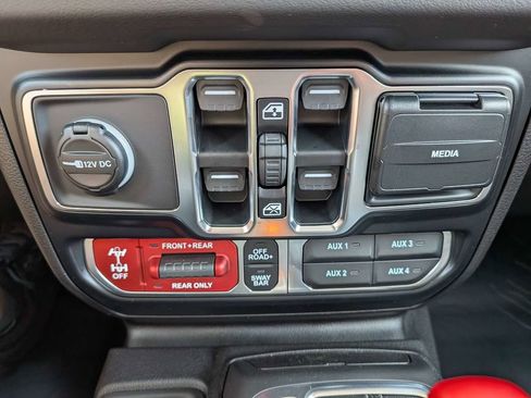 New 2026 Jeep Gladiator Rubicon AWD/4WD image 28