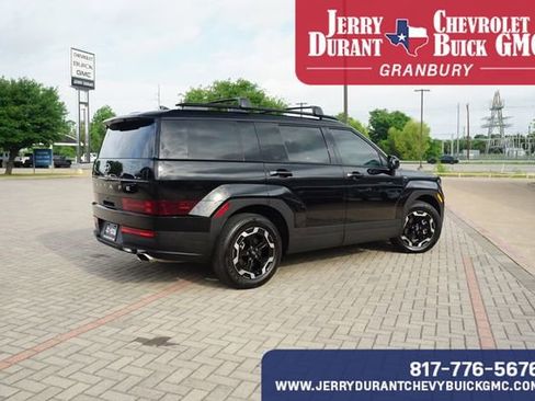 Used 2025 Hyundai Santa Fe SEL FWD image 7
