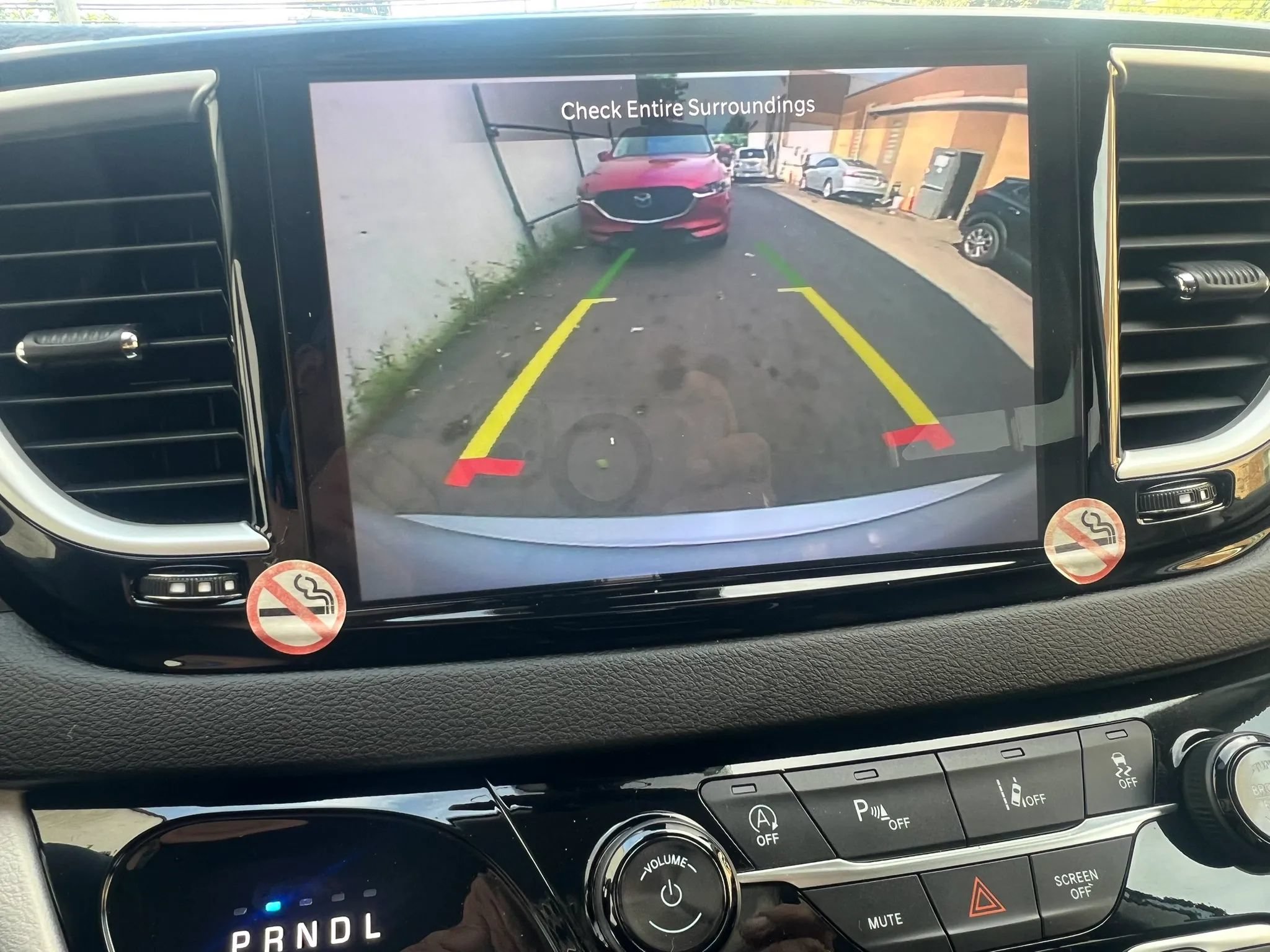 Used 2024 Chrysler Pacifica Touring-L FWD image 27