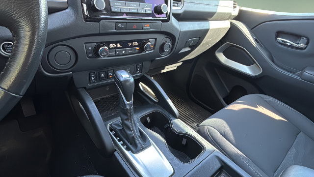 Used 2024 Nissan Frontier SV w/ SV Convenience Package RWD image 14