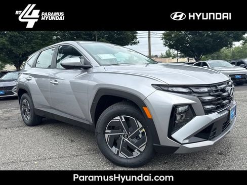New 2026 Hyundai Tucson Blue SE AWD/4WD image 1