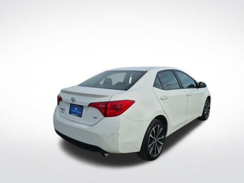 Used 2018 Toyota Corolla SE image 5