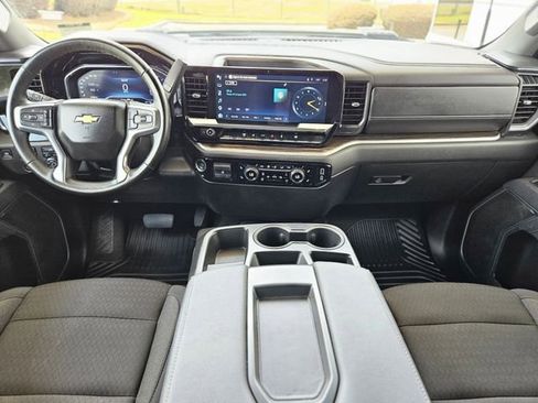 Used 2025 Chevrolet Silverado 2500 LT w/ Convenience Package AWD/4WD image 15