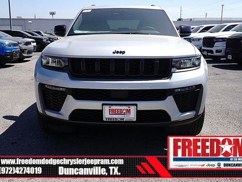 New 2026 Jeep Grand Cherokee Limited AWD/4WD image 8
