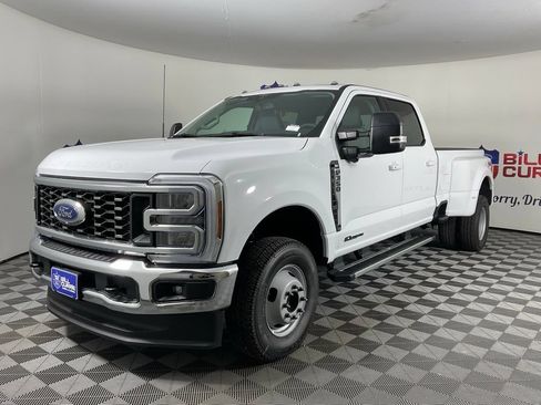 New 2026 Ford F350 XLT w/ XLT Premium Package AWD/4WD image 7