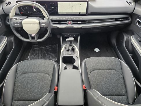 New 2025 Kia K4 GT-Line image 18