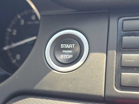 Used 2017 Land Rover Discovery Sport HSE AWD/4WD image 30
