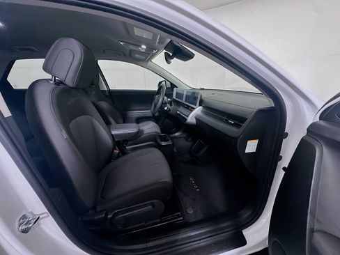 Used 2024 Hyundai Ioniq 5 SEL RWD image 31