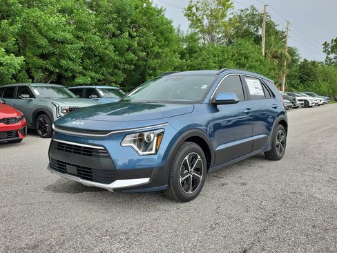 New 2026 Kia Niro EX FWD image 4