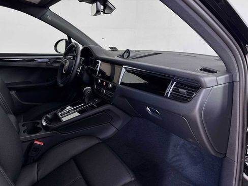 New 2026 Porsche Macan S image 22