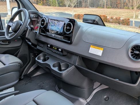 New 2026 Mercedes-Benz Sprinter 2500 image 34