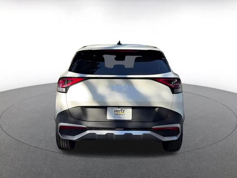 Used 2025 Kia Sportage LX image 12