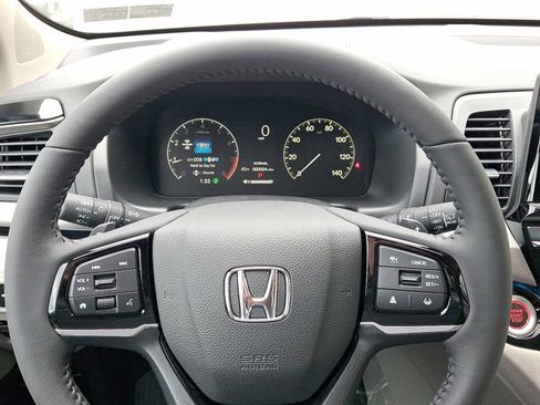 New 2026 Honda Odyssey Touring image 19