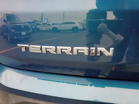 Used 2021 GMC Terrain SLE w/ Driver Convenience Package image 7