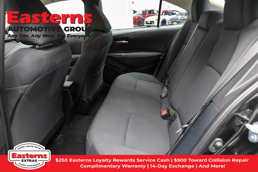 Used 2021 Toyota Corolla LE w/ Carpet Mat Package (TMS) FWD image 21