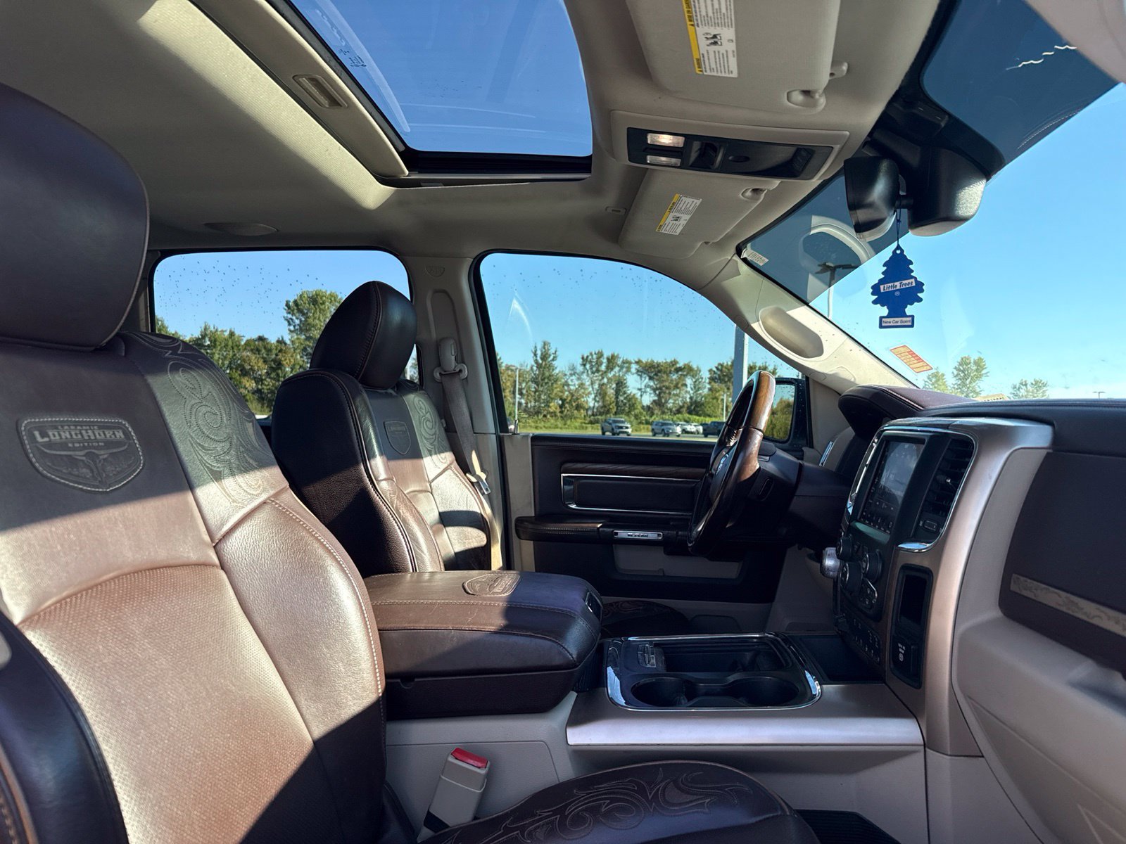 Used 2018 RAM 1500 Laramie Longhorn AWD/4WD image 15