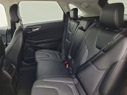 Used 2017 Ford Edge Titanium w/ Equipment Group 302A image 18