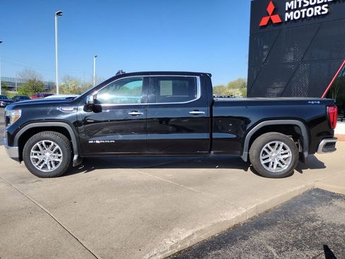 Used 2019 GMC Sierra 1500 SLT w/ SLT Premium Plus Package AWD/4WD image 17