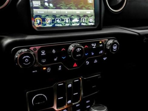 Used 2020 Jeep Gladiator Rubicon AWD/4WD image 27