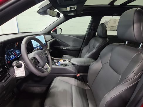 Certified 2026 Lexus TX 350 AWD w/ Technology Package image 29