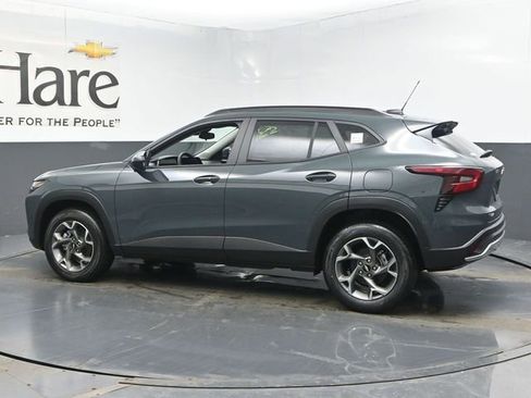 New 2026 Chevrolet Trax LT w/ LT Convenience Package image 30