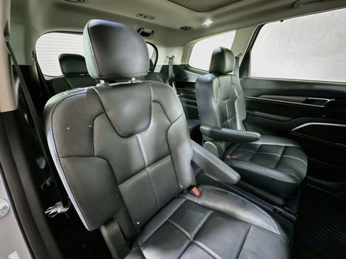 Used 2022 Kia Telluride SX w/ Nightfall Edition Package AWD/4WD image 29