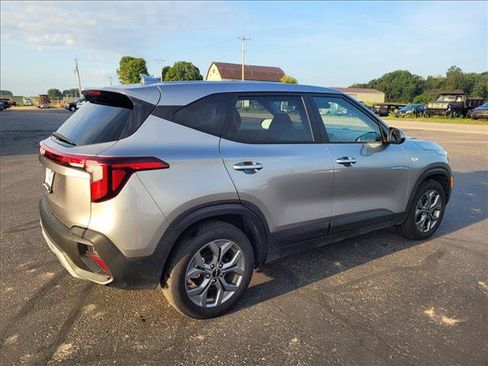 Used 2026 Kia Seltos LX FWD image 5