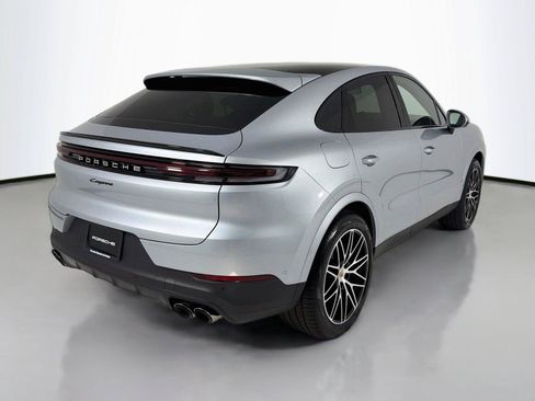 Used 2025 Porsche Cayenne Coupe AWD/4WD image 27