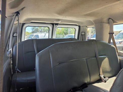 Used 2011 Ford E-350 and Econoline 350 XL w/ PWR Windows & Locks Group image 22
