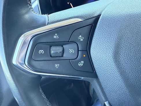 Used 2024 Chevrolet Trax LT w/ Driver Confidence Package FWD image 19