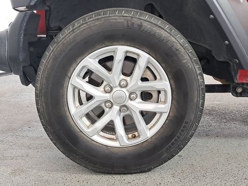 Used 2023 Jeep Wrangler Sport S image 8