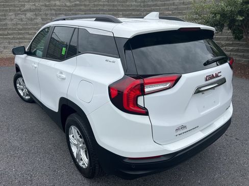 Used 2023 GMC Terrain SLE w/ Driver Convenience Package image 27