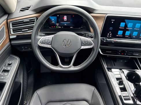 Used 2026 Volkswagen Atlas SE AWD/4WD image 31