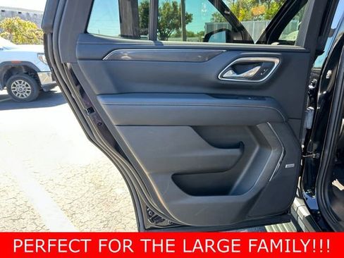 Used 2023 GMC Yukon AT4 w/ AT4 Premium Package image 13