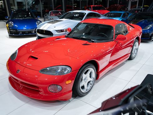 Used 1997 Dodge Viper GTS RWD image 29