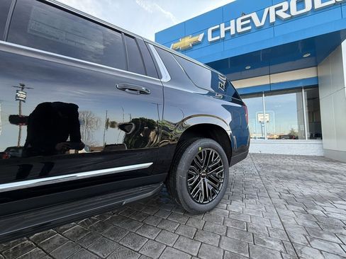 New 2026 GMC Yukon XL Elevation w/ Elevation Premium Package image 4
