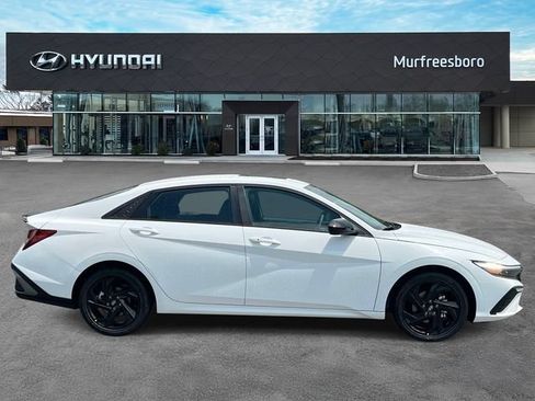 New 2026 Hyundai Elantra SEL Sport FWD image 4