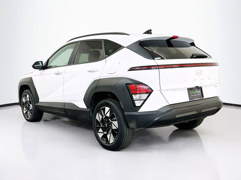 Used 2025 Hyundai Kona SEL image 5
