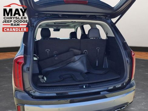 Used 2025 Kia Telluride S FWD image 19