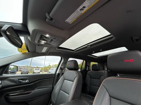 Used 2022 GMC Acadia AT4 AWD/4WD image 39