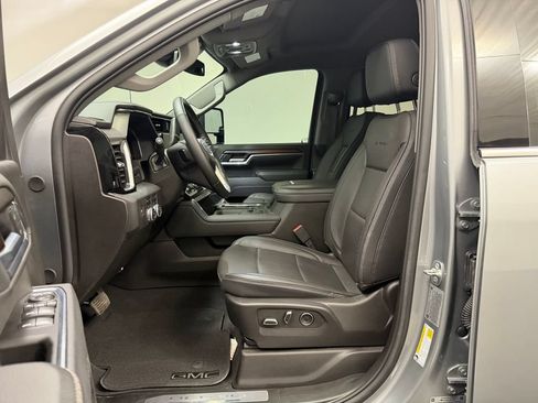 Used 2025 GMC Sierra 2500 Denali AWD/4WD image 5