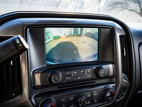 Used 2018 Chevrolet Silverado 2500 High Country image 37