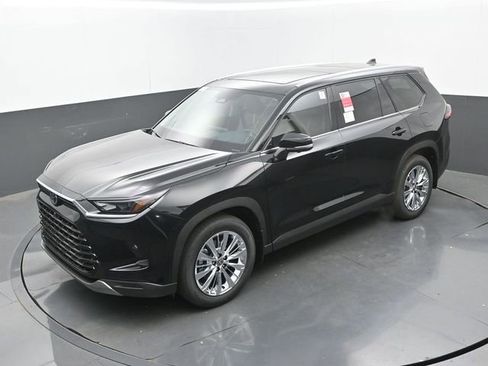 New 2026 Toyota Grand Highlander AWD image 32