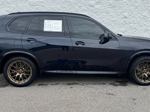 Used 2022 BMW X5 xDrive40i w/ M Sport Package AWD/4WD image 2